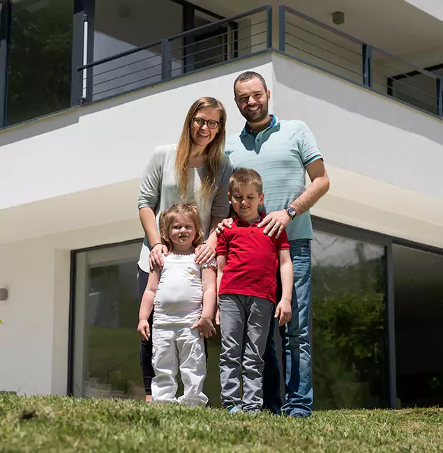 Why Douglasville Trusts Douglasville Pest Control Pro for Carpenter Bee Removal?